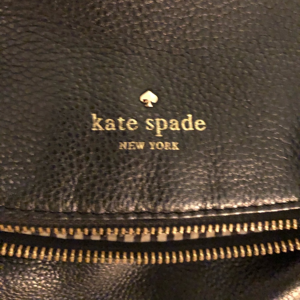 Kate Spade New York Cobble Hill Leslie Tote - Picture 4 of 5